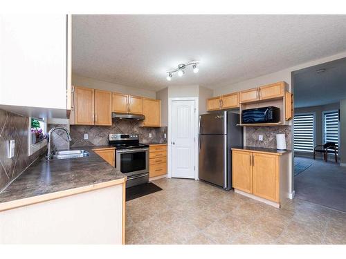 275 Taralake Terrace Ne, Calgary, AB - Indoor Photo Showing Kitchen