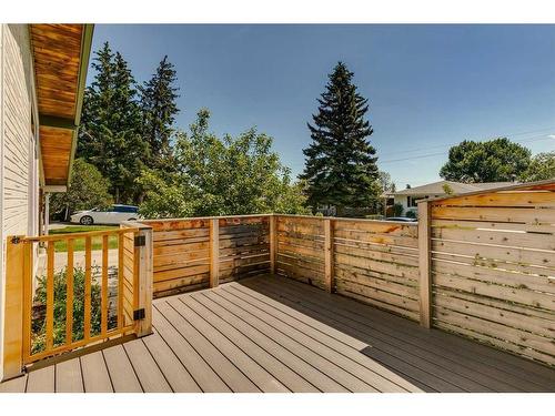 4747 Nipawin Crescent Nw, Calgary, AB - Outdoor With Deck Patio Veranda