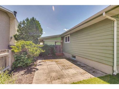 4747 Nipawin Crescent Nw, Calgary, AB - Outdoor With Exterior