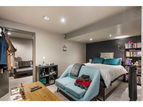3-2421 29 Street Sw, Calgary, AB - Indoor Photo Showing Bedroom