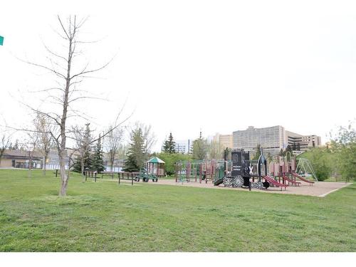 531 29 Street Nw, Calgary, AB - Outdoor With View