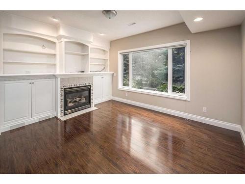 29 Simcoe Gate Sw, Calgary, AB - Indoor With Fireplace