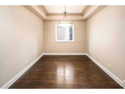 29 Simcoe Gate Sw, Calgary, AB - Indoor Photo Showing Other Room