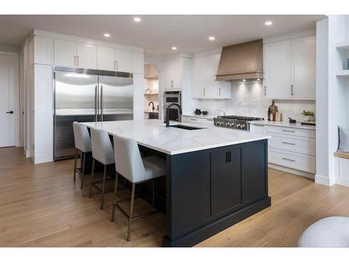 127 Winding River Rise, Rural Rocky View County, AB - Indoor Photo Showing Kitchen With Upgraded Kitchen