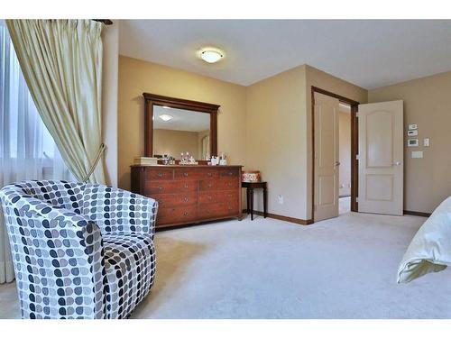 51 Hamptons Close Nw, Calgary, AB - Indoor Photo Showing Bedroom