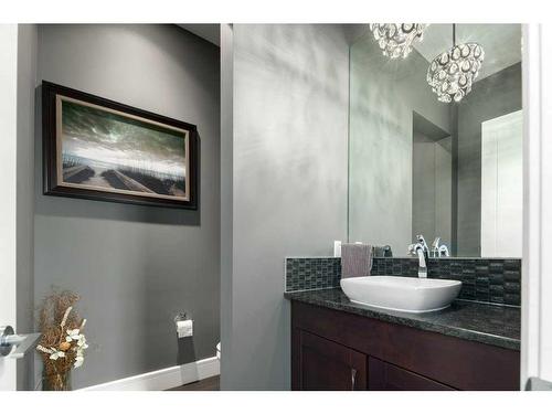 37 Artesia Pointe, Heritage Pointe, AB - Indoor Photo Showing Bathroom
