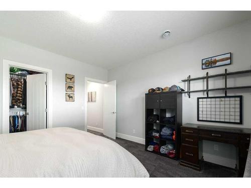 37 Artesia Pointe, Heritage Pointe, AB - Indoor Photo Showing Bedroom