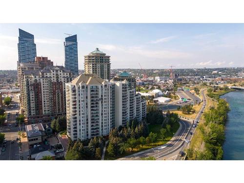 415-1108 6 Avenue Sw, Calgary, AB - Outdoor With View