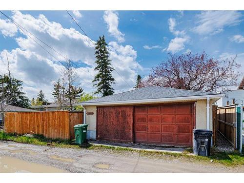 6324 Travois Crescent Nw, Calgary, AB - Outdoor