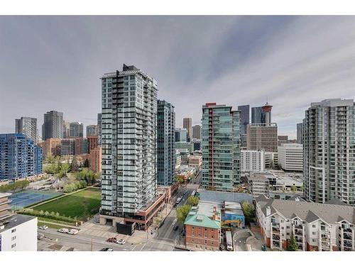 1908-188 15 Avenue Sw, Calgary, AB - Outdoor With Facade With View