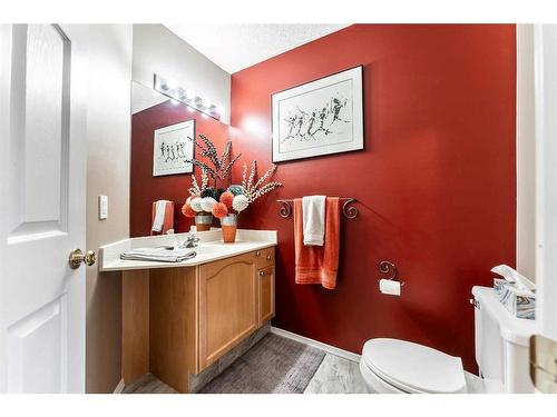 1201-7171 Coach Hill Road Sw, Calgary, AB - Indoor Photo Showing Bathroom
