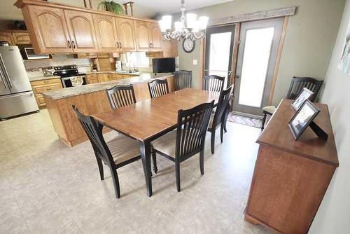 675054 Range Road 183, Rural Athabasca County, AB - Indoor Photo Showing Dining Room