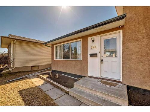 195 Pinecliff Way Ne, Calgary, AB - Outdoor With Exterior