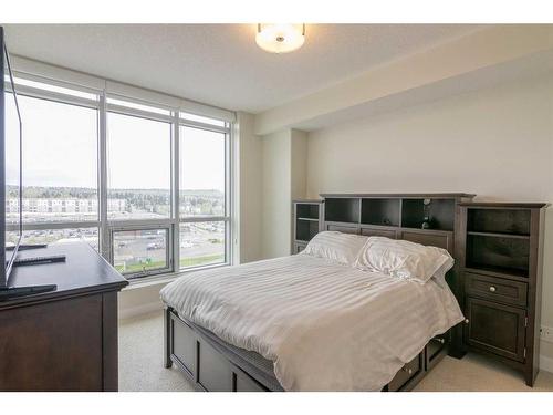 1008-32 Varsity Estates Circle Nw, Calgary, AB - Indoor Photo Showing Bedroom