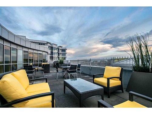 1008-32 Varsity Estates Circle Nw, Calgary, AB - Outdoor With Deck Patio Veranda