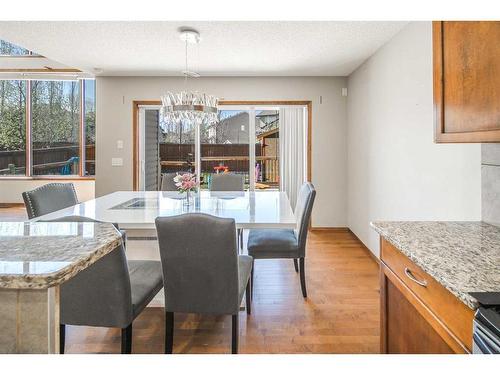 530 Chaparral Drive Se, Calgary, AB - Indoor Photo Showing Dining Room
