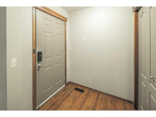 530 Chaparral Drive Se, Calgary, AB - Indoor Photo Showing Other Room