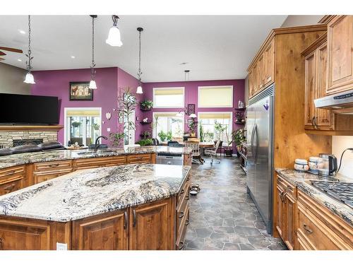 79 Harrison Green, Olds, AB - Indoor Photo Showing Kitchen