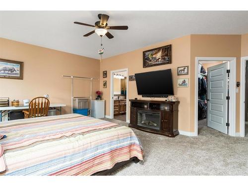 79 Harrison Green, Olds, AB - Indoor Photo Showing Bedroom