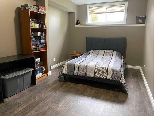 79 Harrison Green, Olds, AB - Indoor Photo Showing Bedroom