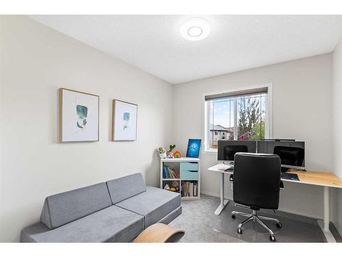 164 Cranfield Park Se, Calgary, AB - Indoor Photo Showing Office