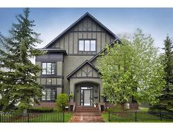 239 Ypres Green SW Calgary, AB T2T 6M4