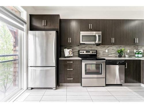 510 Walden Circle Se, Calgary, AB - Indoor Photo Showing Kitchen With Upgraded Kitchen