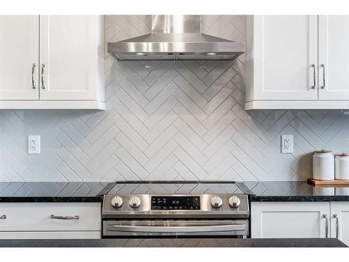 3826 202 Avenue Se, Calgary, AB - Indoor Photo Showing Kitchen