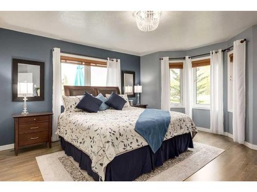 80 Buffalo Rub Place Nw, Airdrie, AB - Indoor Photo Showing Bedroom