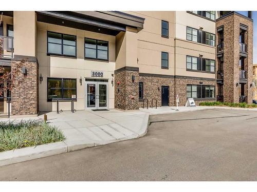 3208-80 Greenbriar Place Nw, Calgary, AB - Outdoor With Balcony With Facade