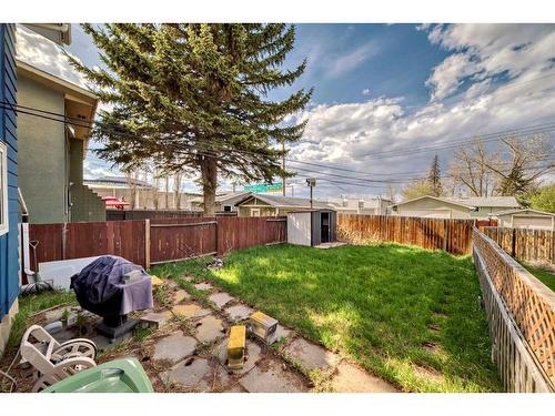 A-2440 53 Avenue Sw, Calgary, AB - Outdoor With Backyard