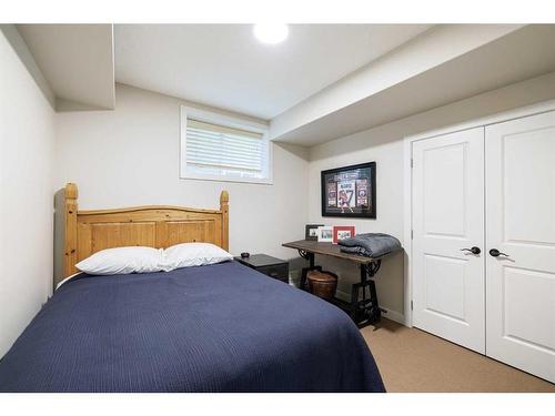 59 Tuscany Glen Place Nw, Calgary, AB - Indoor Photo Showing Bedroom