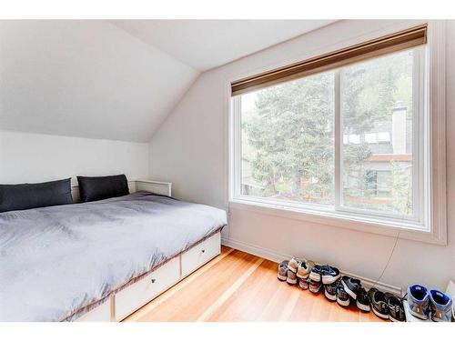 436 Muskrat Street, Banff, AB - Indoor Photo Showing Bedroom
