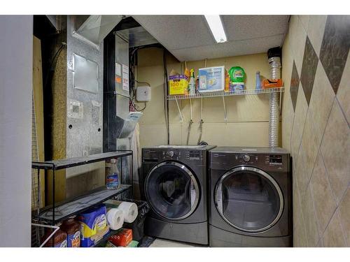 142 Cramond Circle Se, Calgary, AB - Indoor Photo Showing Laundry Room