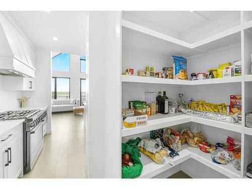 492 Muirfield Crescent, Lyalta, AB - Indoor Photo Showing Kitchen