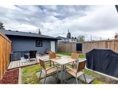 4516 32 Avenue Sw, Calgary, AB - Outdoor With Deck Patio Veranda With Exterior