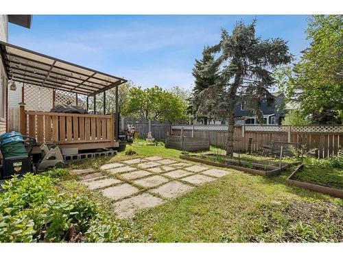 33 Applecrest Crescent Se, Calgary, AB - Outdoor With Deck Patio Veranda With Backyard