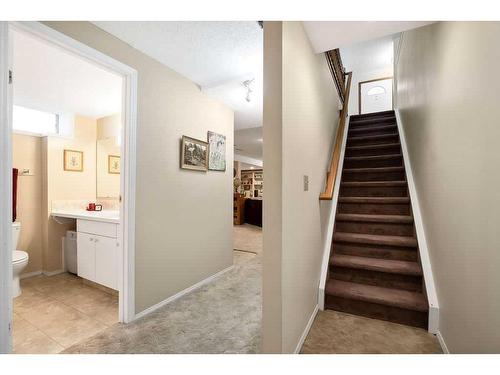 95 Macewan Meadow Crescent Nw, Calgary, AB - Indoor Photo Showing Other Room