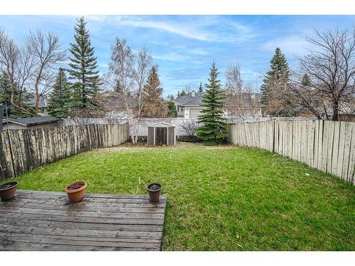 25 Edgeburn Crescent Nw, Calgary, AB - Outdoor With Backyard