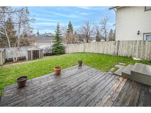 25 Edgeburn Crescent Nw, Calgary, AB - Outdoor With Deck Patio Veranda With Backyard