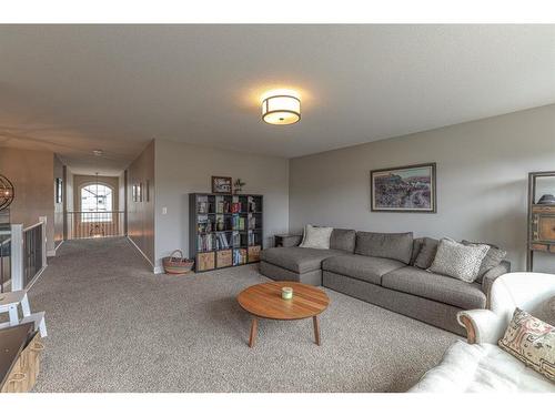 444 Auburn Shores Landing Se, Calgary, AB - Indoor Photo Showing Living Room