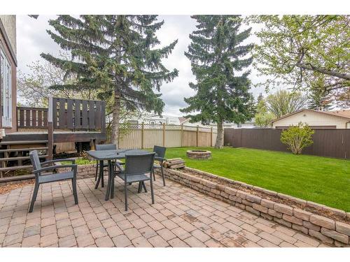 127 Rundleview Drive Ne, Calgary, AB - Outdoor With Deck Patio Veranda With Backyard