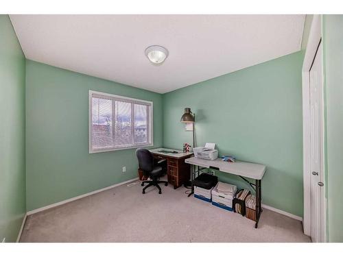 59-4 Stonegate Drive Nw, Airdrie, AB - Indoor Photo Showing Office