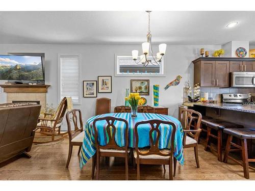 18 Violet Close, Olds, AB - Indoor Photo Showing Dining Room