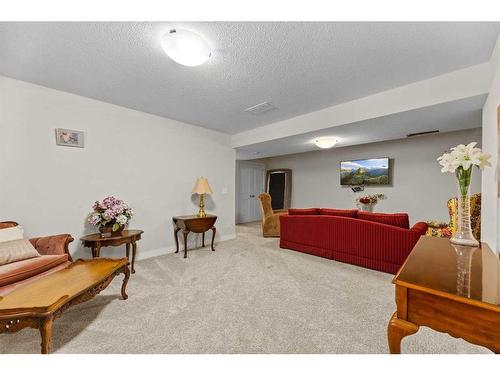 18 Violet Close, Olds, AB - Indoor