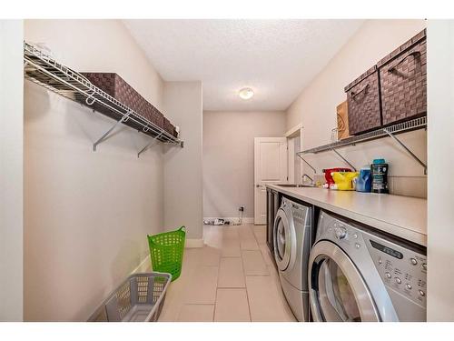 483 Evergreen Circle Sw, Calgary, AB - Indoor Photo Showing Laundry Room