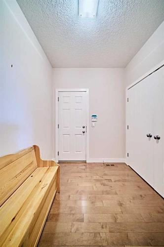 190 Evansridge Place Nw, Calgary, AB - Indoor Photo Showing Other Room