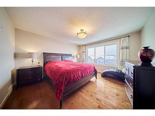 190 Evansridge Place Nw, Calgary, AB - Indoor Photo Showing Bedroom