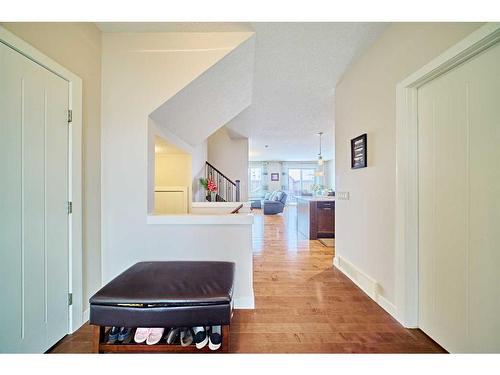 190 Evansridge Place Nw, Calgary, AB - Indoor Photo Showing Other Room