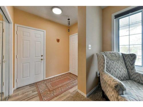 63 Sierra Morena Gardens Sw, Calgary, AB - Indoor Photo Showing Other Room
